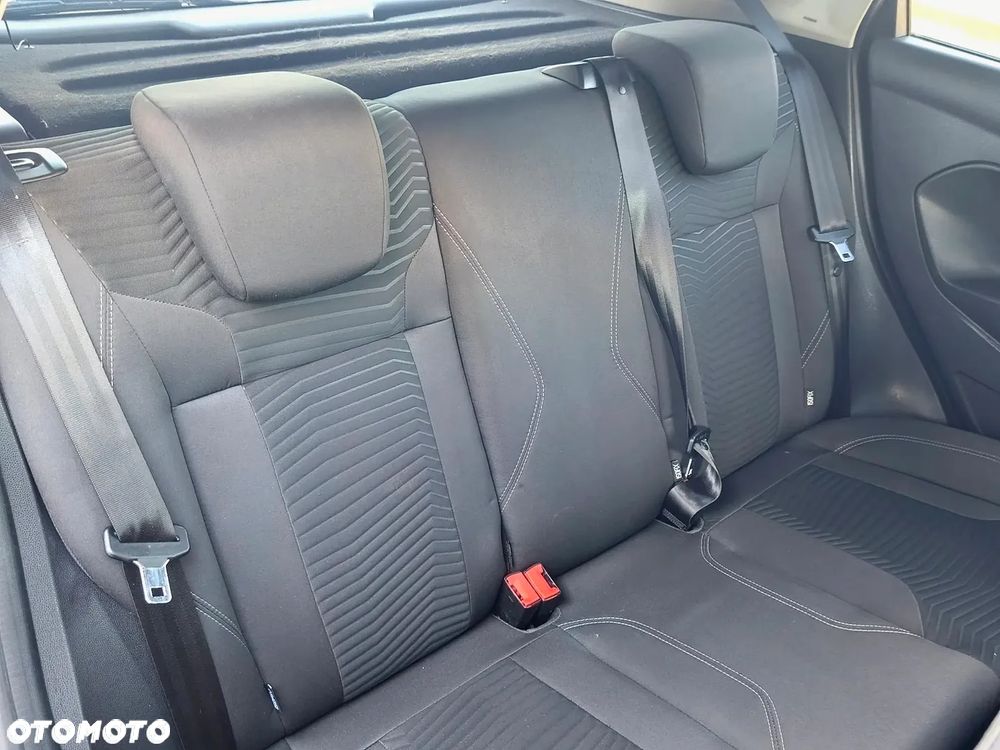 Ford Fiesta 1.0 EcoBoost Titanium - 38