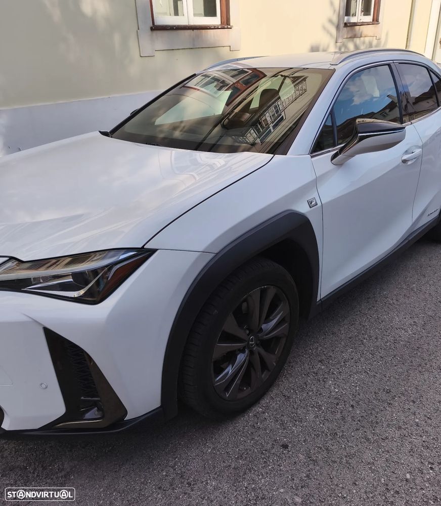 Lexus UX 250h F Sport - 2