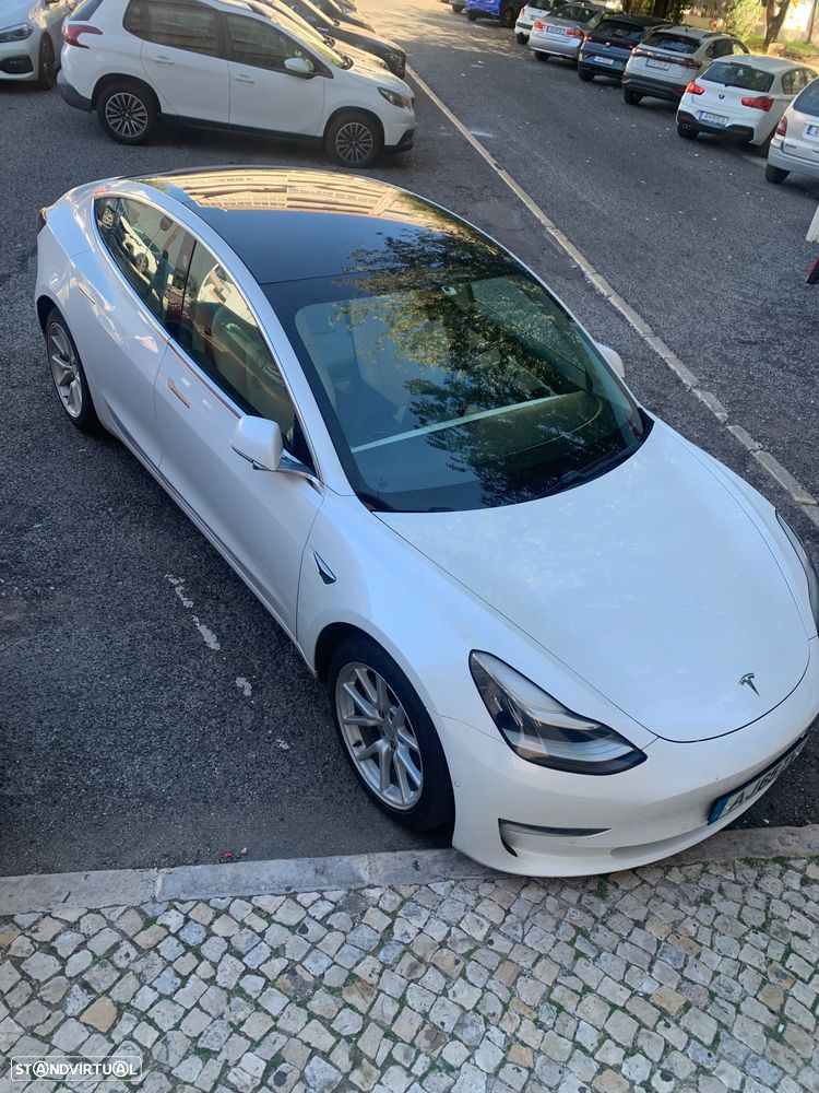 Tesla Model 3 2020 photo 3