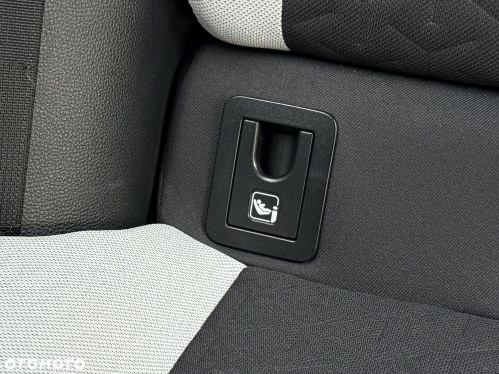 Toyota Corolla 2.0 Hybrid Comfort - 25