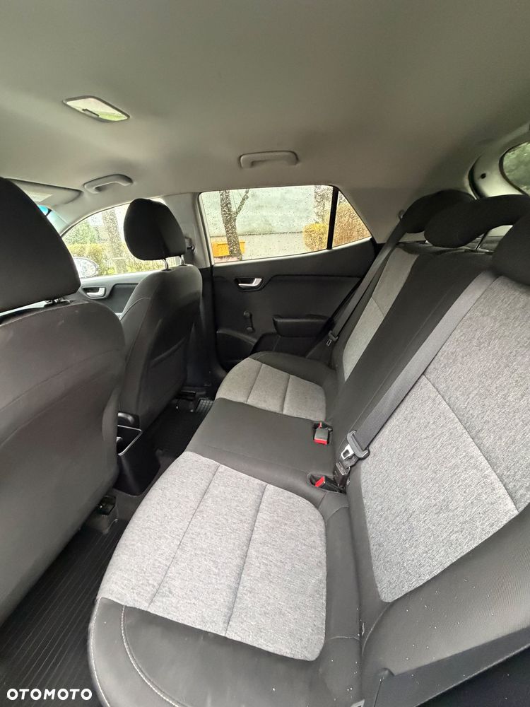 Kia Stonic 1.4 M - 8