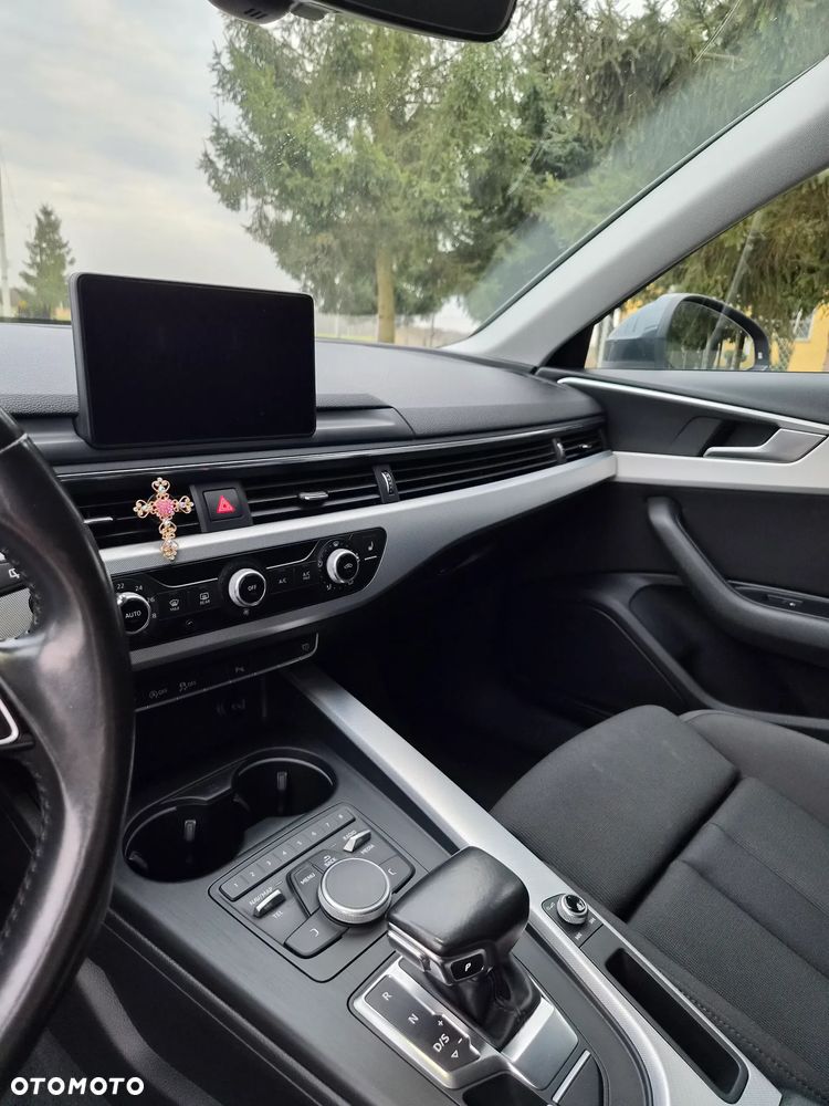 Audi A4 Avant 2.0 TDI S tronic - 10