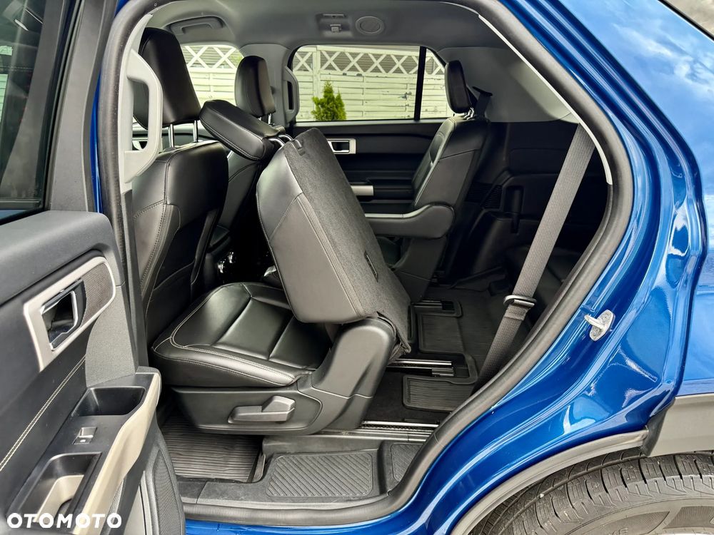Ford Explorer - 20