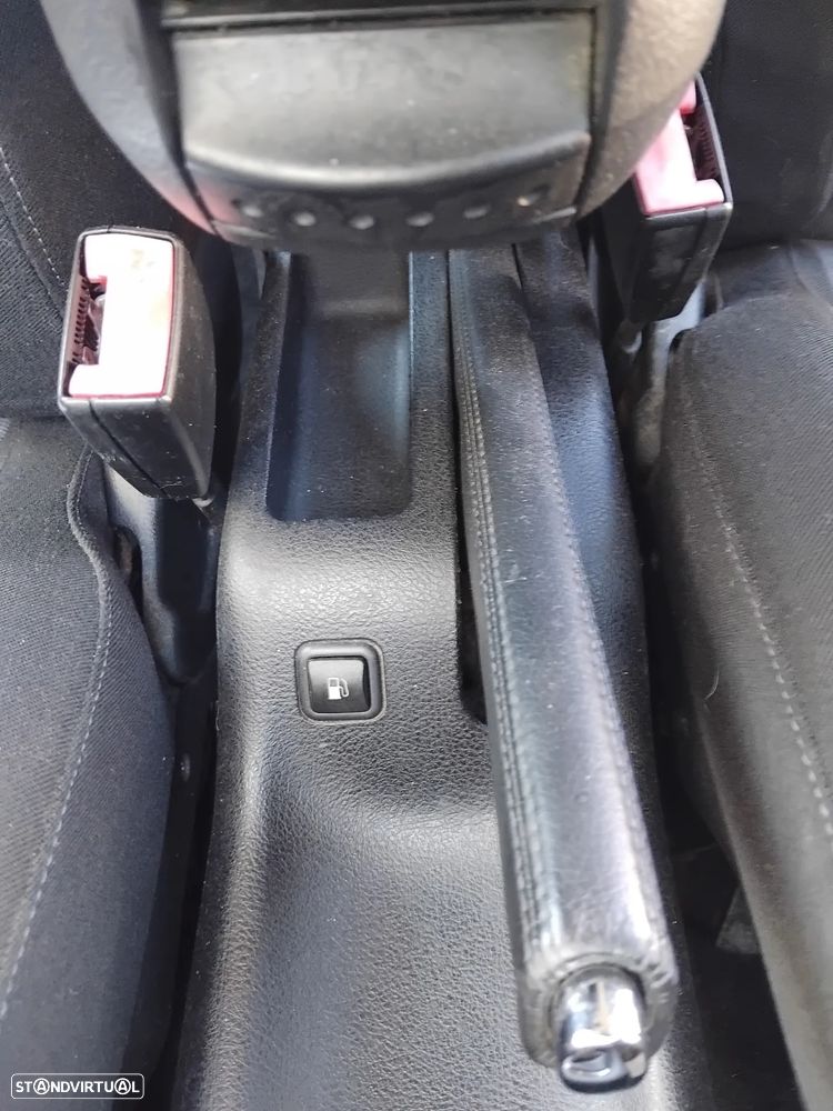 VW Golf 1.4i Confortline JE+AC - 26