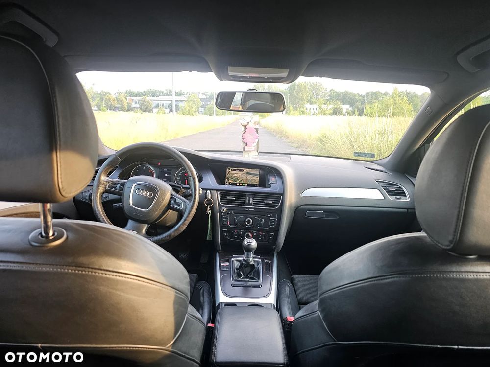 Audi A4 Avant 2.0 TDI - 19