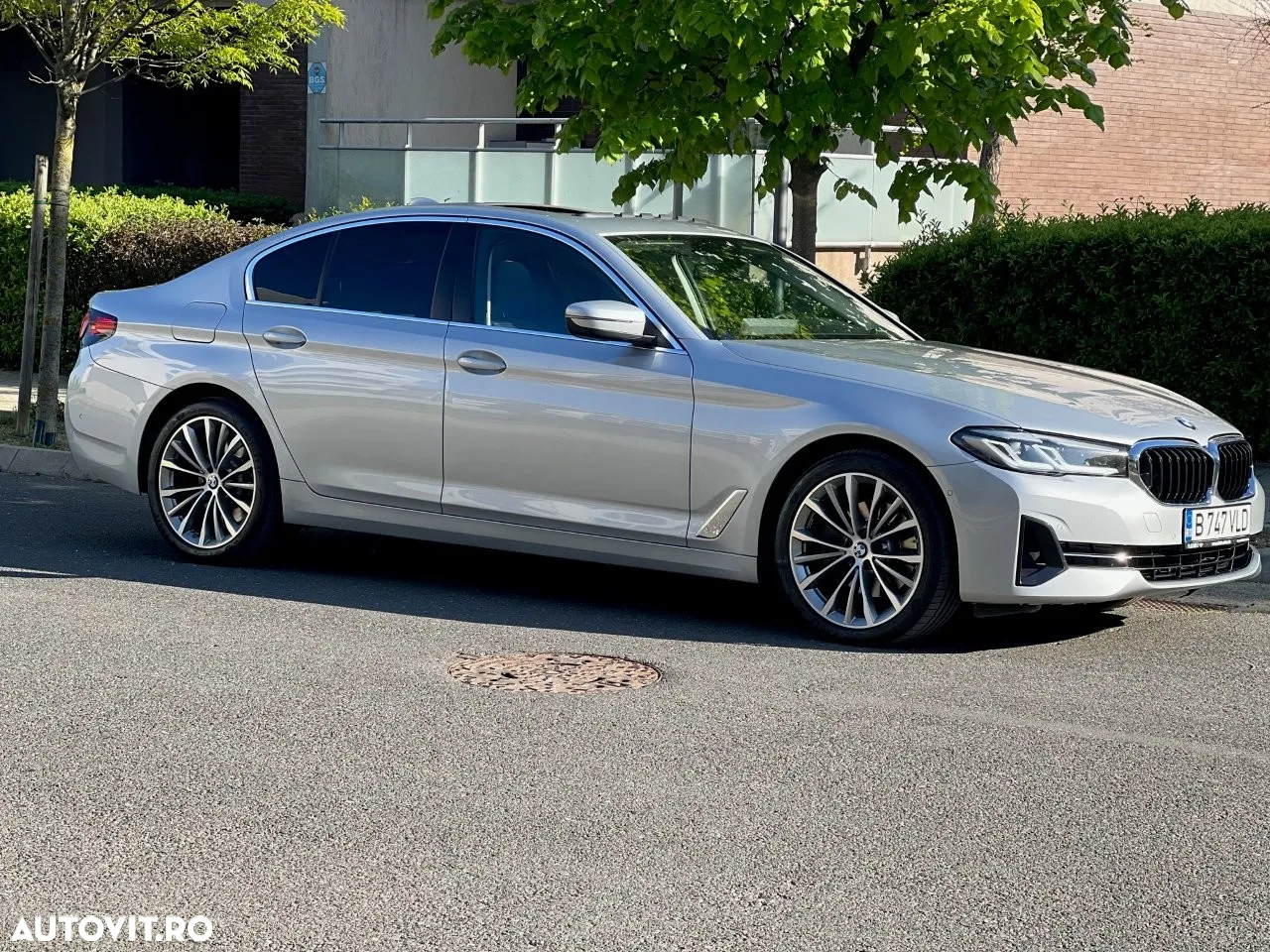BMW Seria 5 520d AT MHEV - 13