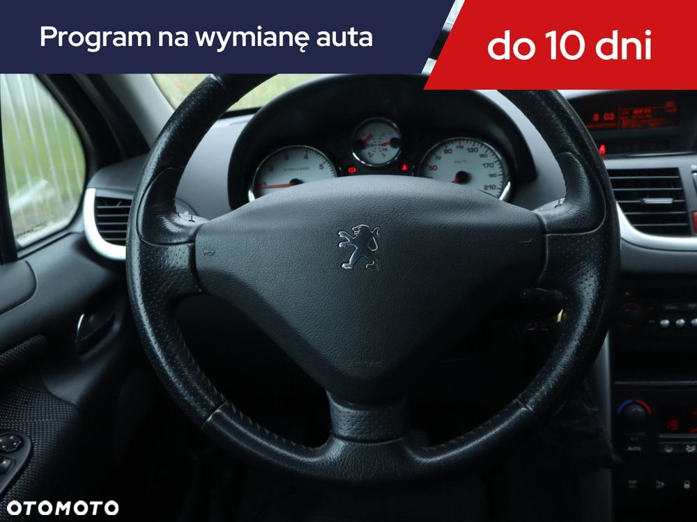 Peugeot 207 - 18