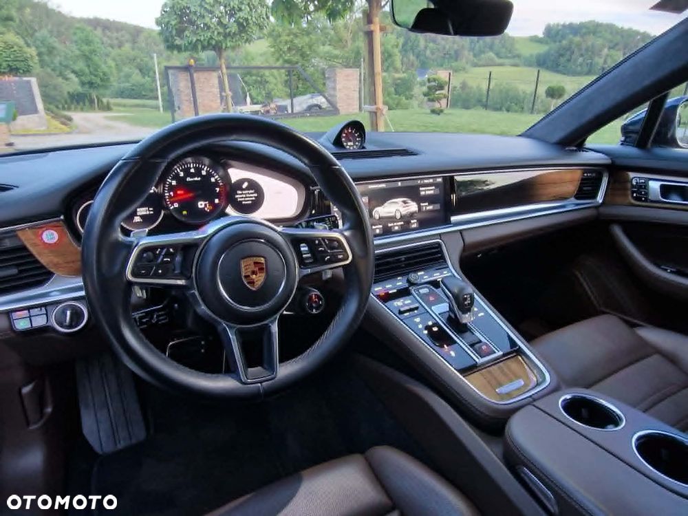 Porsche Panamera Turbo - 16