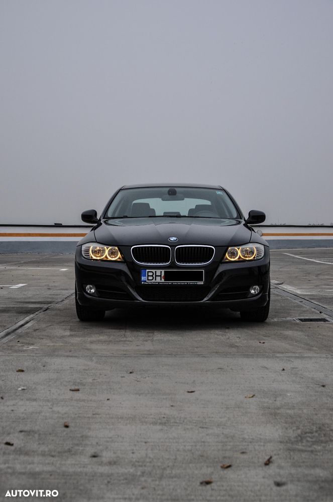 BMW Seria 3 318d DPF - 1