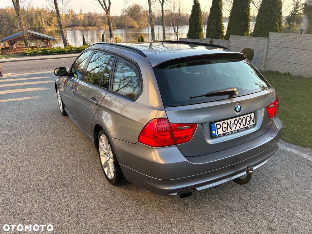 BMW Seria 3 318d DPF Edition Lifestyle - 24
