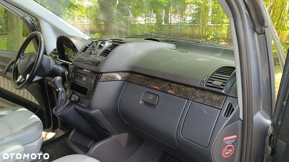 Mercedes-Benz Viano - 30