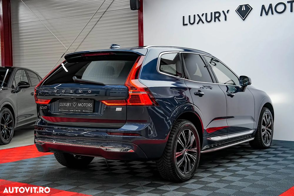 Volvo XC 60 T8 AWD Recharge Geartronic Inscription - 11