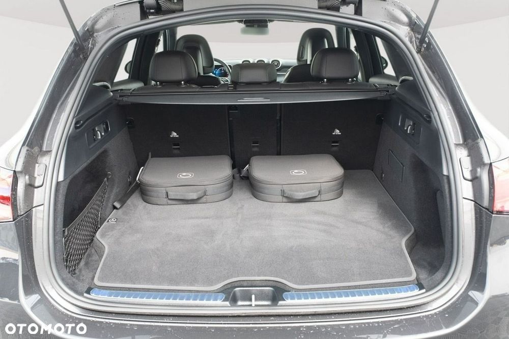 Mercedes-Benz GLC - 26