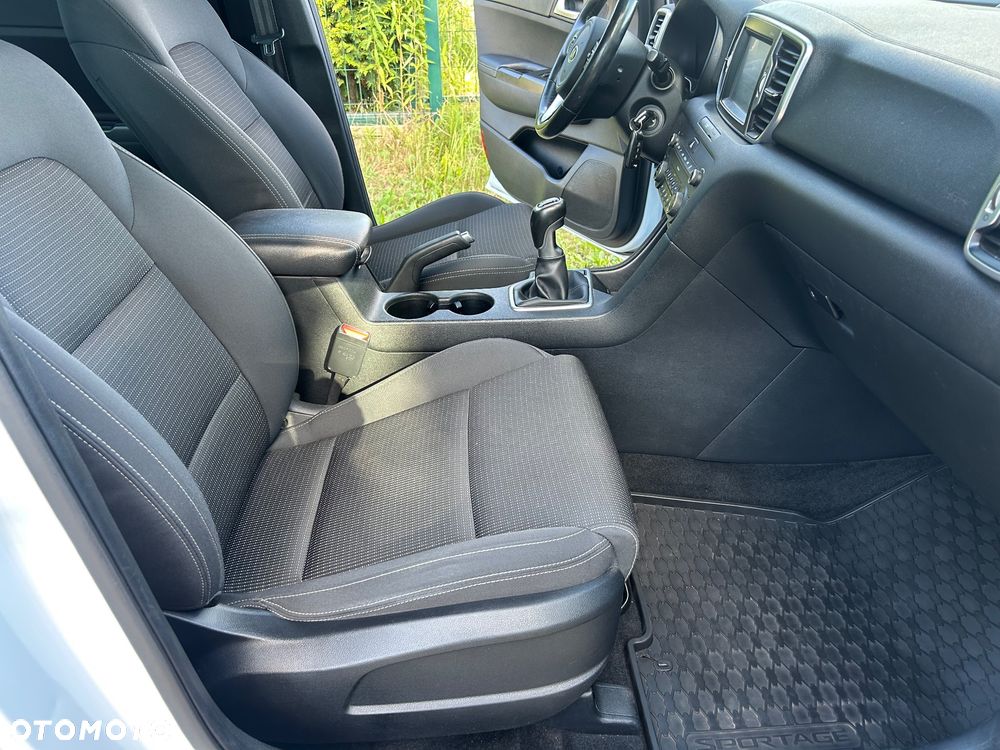Kia Sportage 1.6 GDI 2WD DREAM-TEAM EDITION - 14