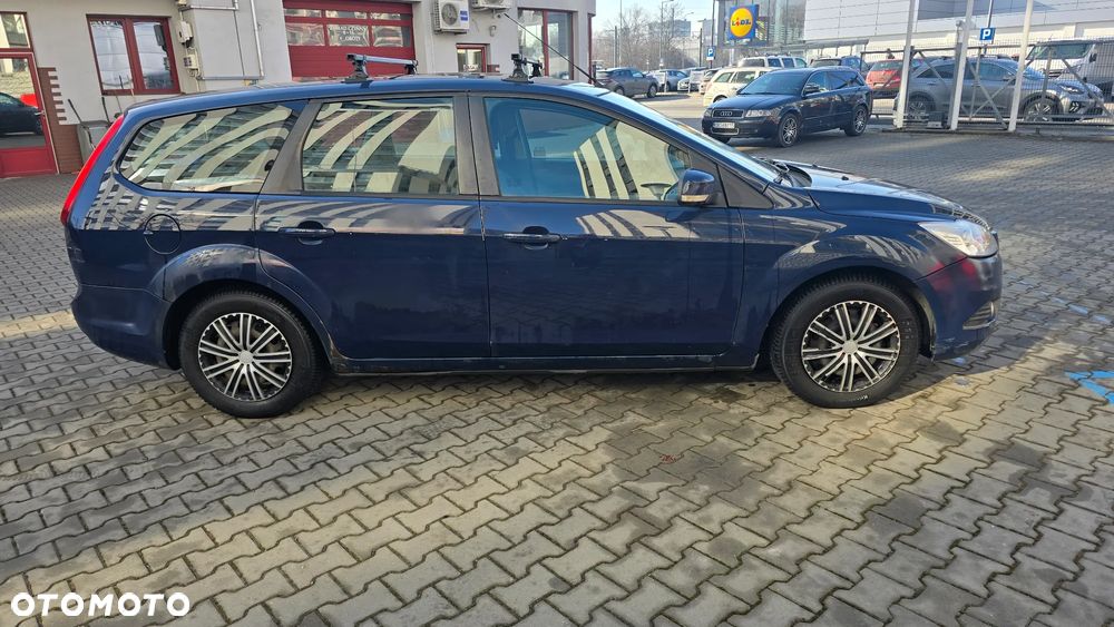 Ford Focus 1.6 Trend - 4