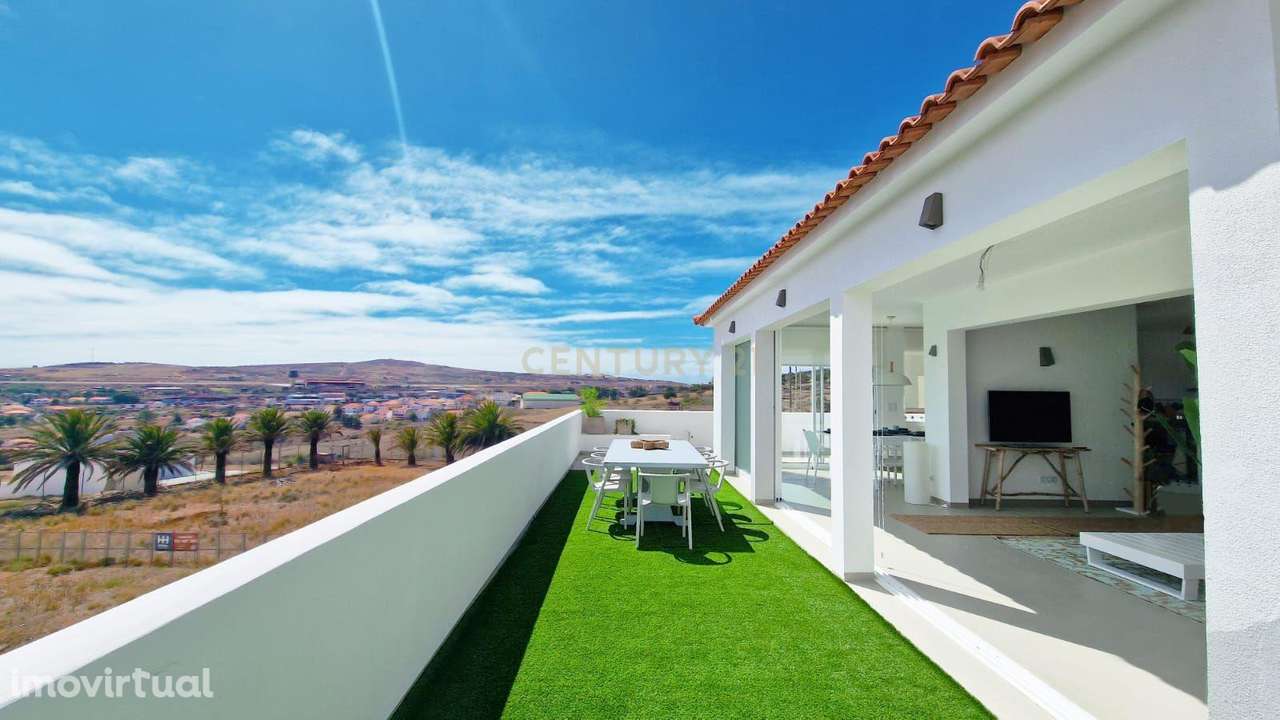 Encantadora Moradia T4 com Vista para o Mar e Pico do Castelo no Porto - Grande imagem: 2/50