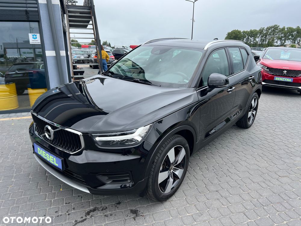 Volvo XC 40 D3 AWD R-Desgin - 2
