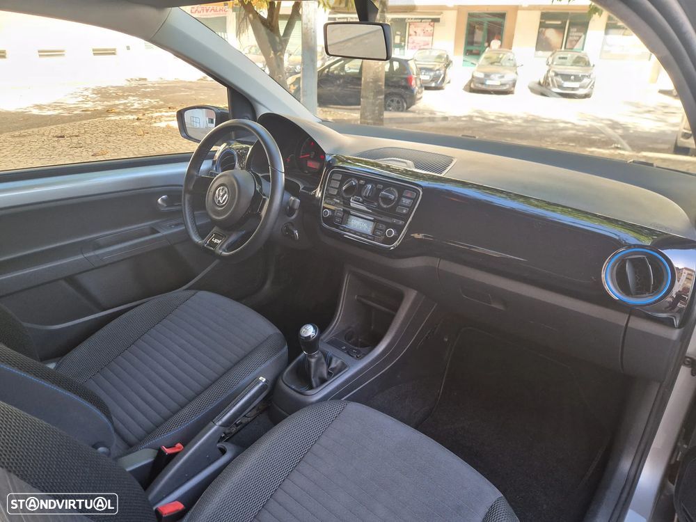 VW Up! - 11