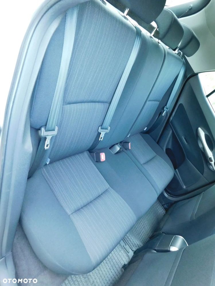Toyota Auris 1.6 VVT-i Executive - 22