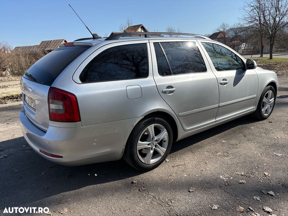 Skoda Octavia 2.0 TDI Ambiente DSG - 3