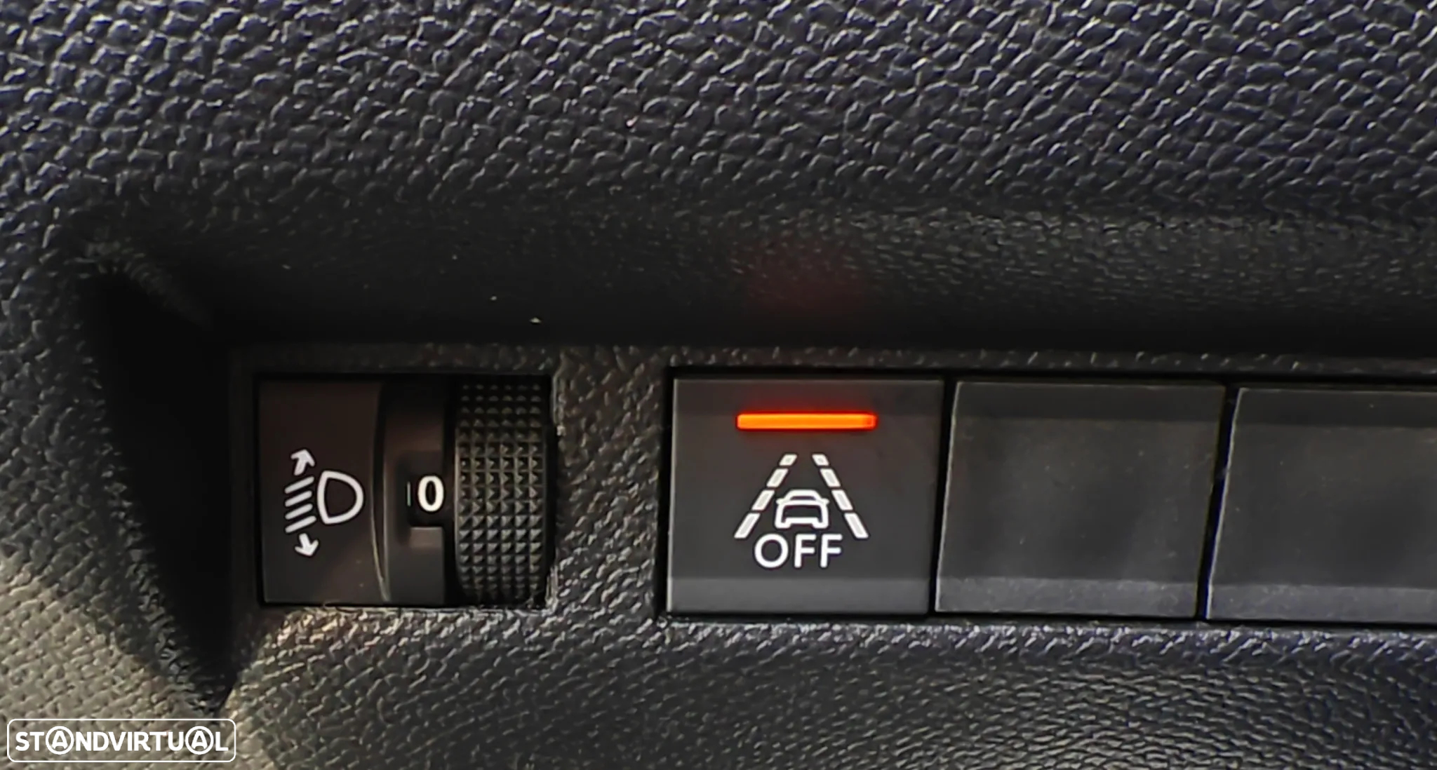 Peugeot 2008 1.5 BlueHDi Allure Pack EAT8 - 10