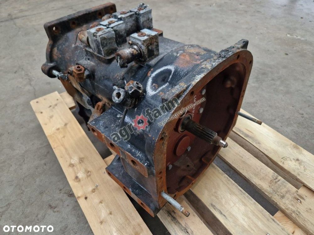 Skrzynia biegów Case Luxxum 120 ZF - 1