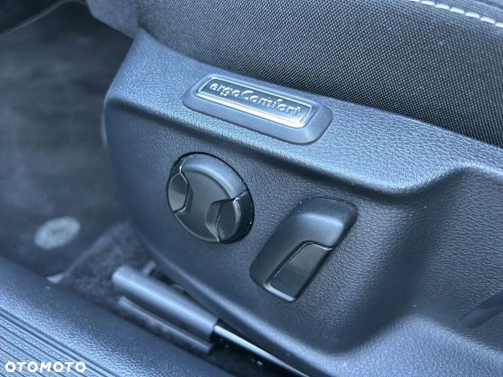 Volkswagen Passat Variant 1.5 TSI EVO Business - 36