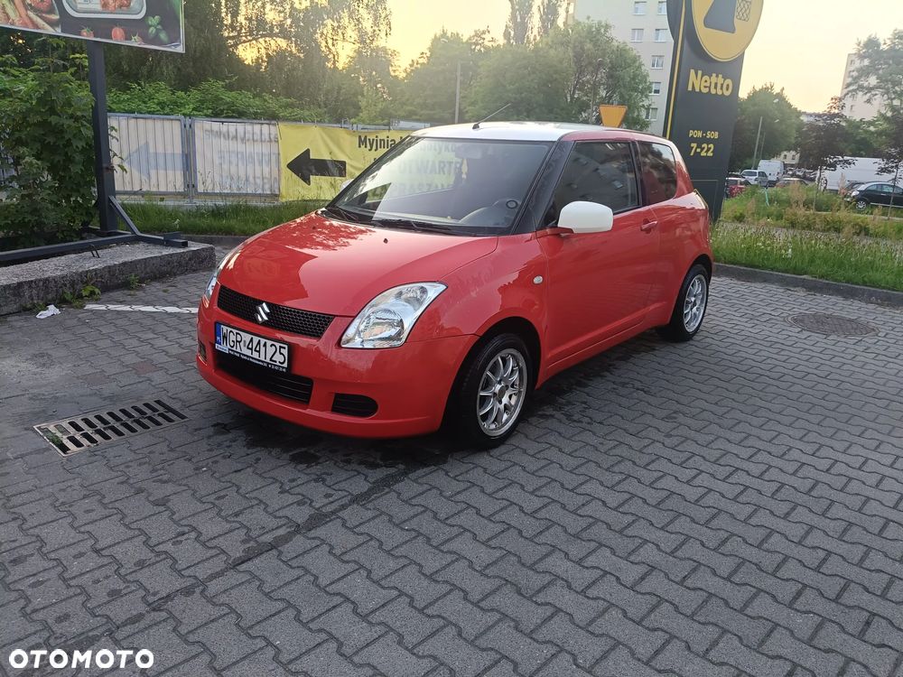 Suzuki Swift - 1