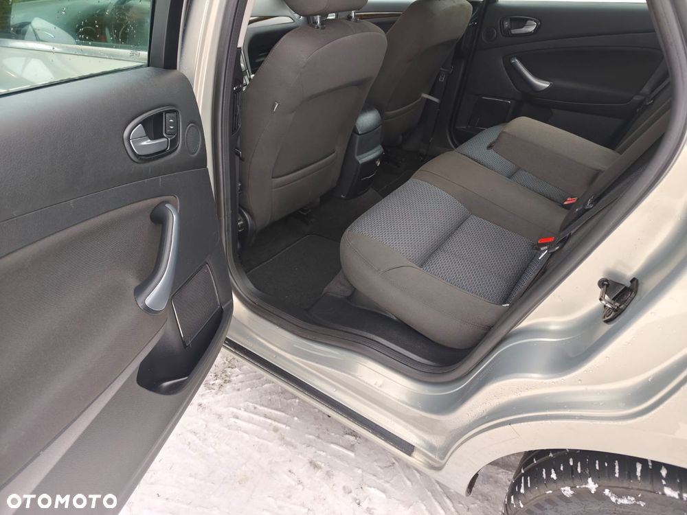 Ford Mondeo 2.0 Viva Titanium - 26