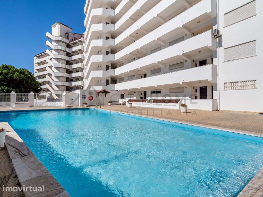 Espaço comercial com piscina e múltiplas possibilidades de negócio ... - Grande imagem: 3/18