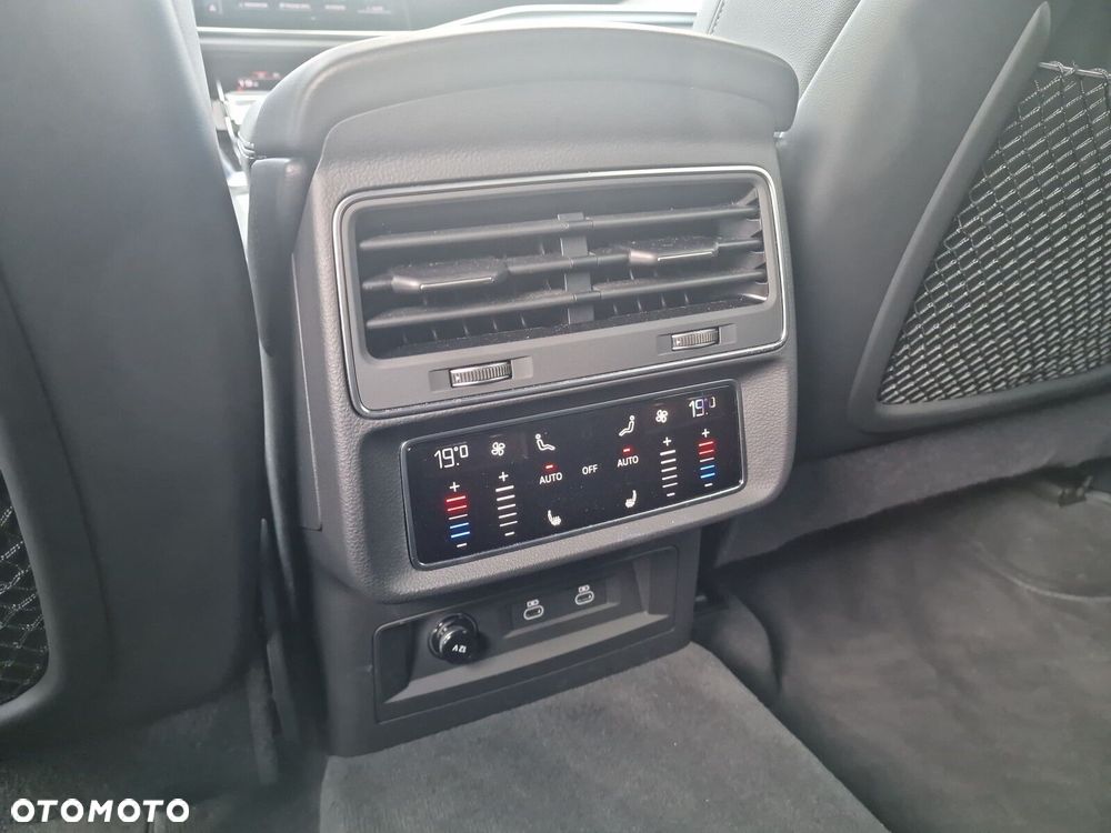 Audi Q8 - 25