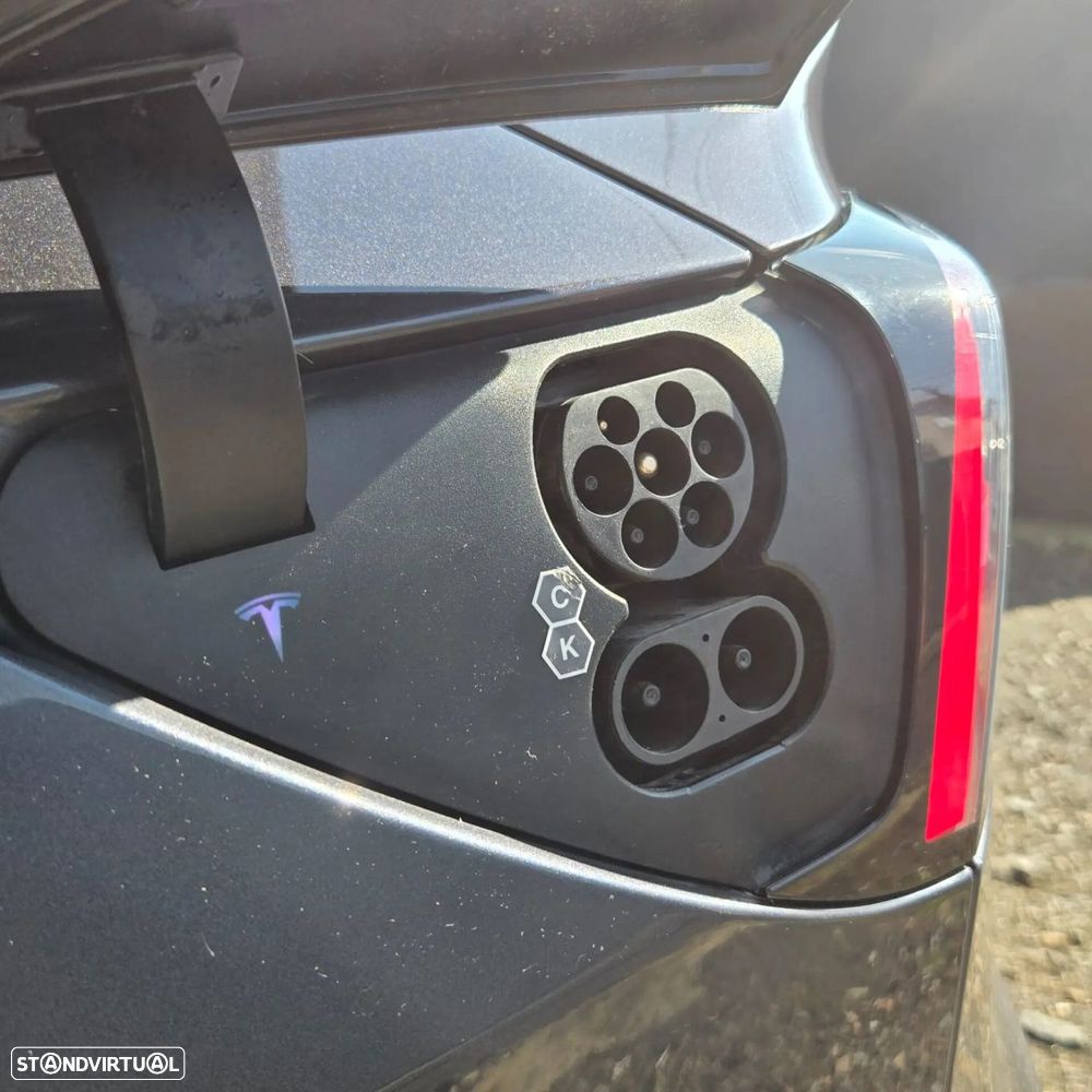 Tesla Model 3 Premium Long Range AWD Dual Motor - 11