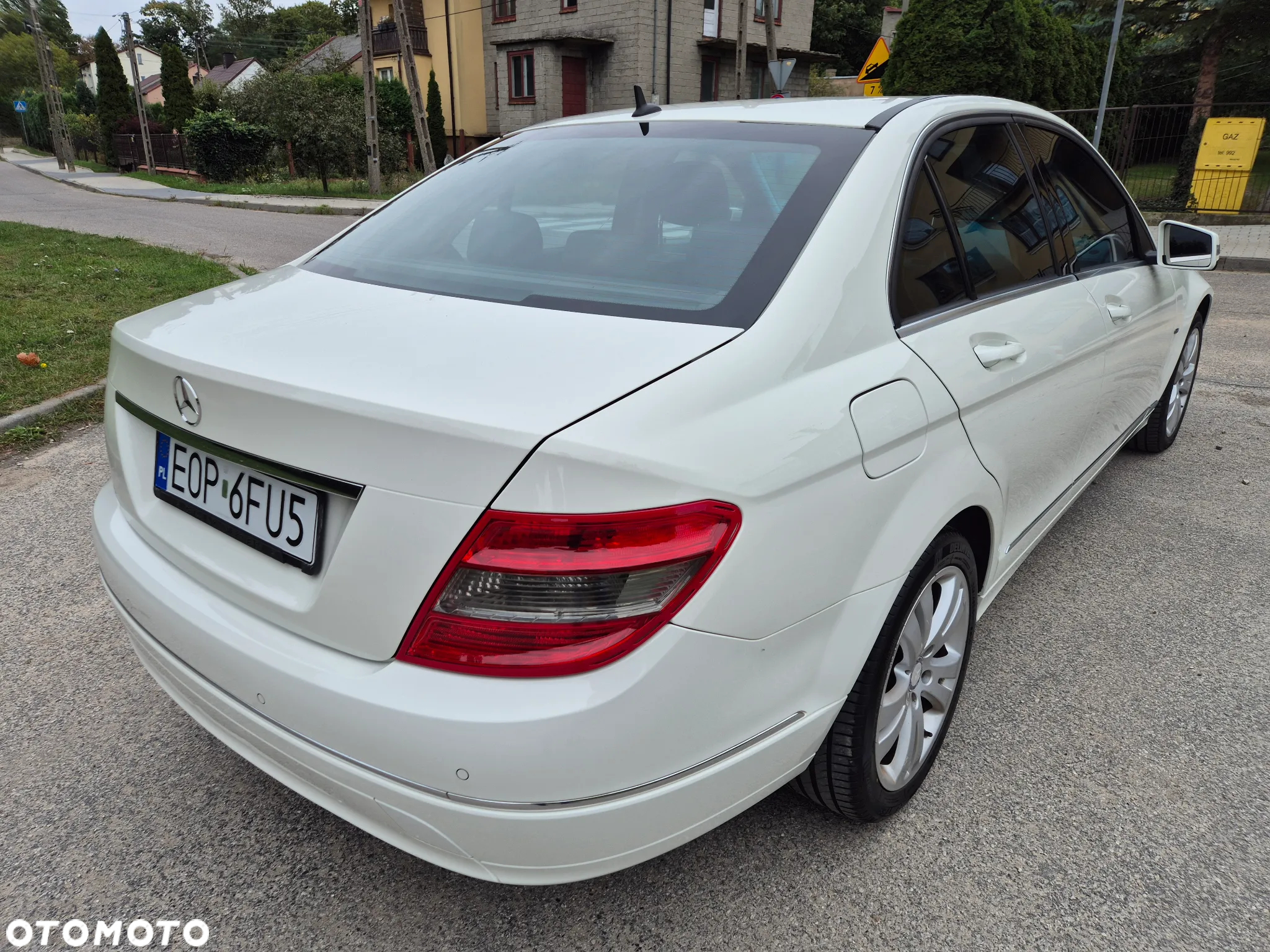 Mercedes-Benz Klasa C 180 T Kompressor BlueEFFICIENCY Avantgarde - 3