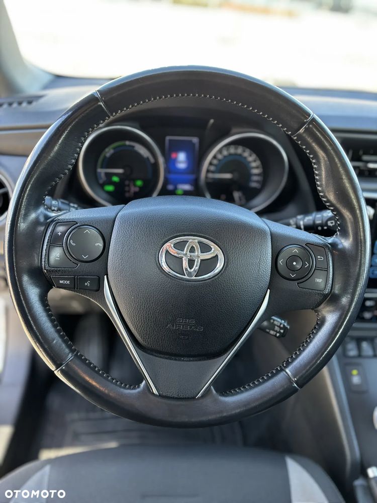 Toyota Auris Hybrid 135 Comfort - 13