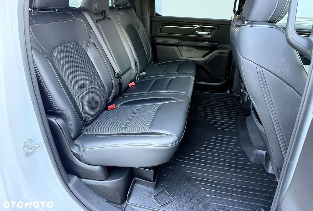 RAM 1500 Crew Cab Limited - 13