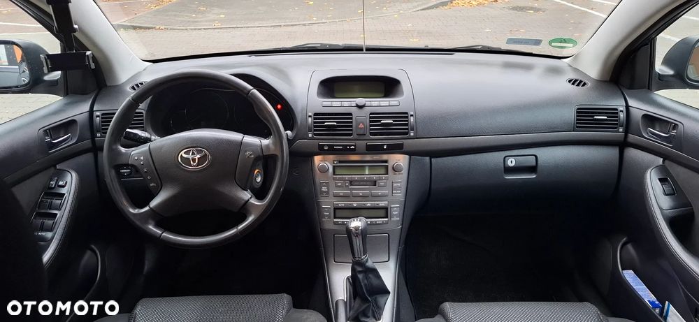 Toyota Avensis 1.8 VVT-i Luna - 8