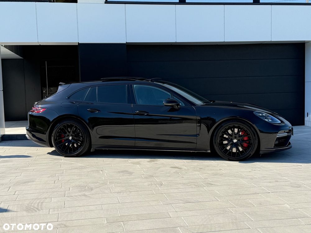 Porsche Panamera Turbo Sport Turismo - 29