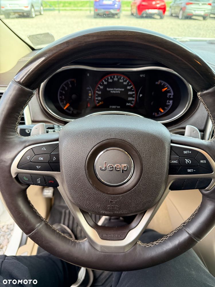 Jeep Grand Cherokee 3.6 V6 Overland - 11