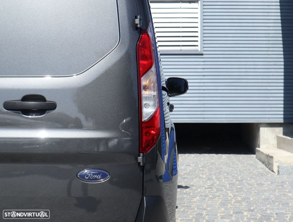 Ford Transit Connect Van 3 lugares Longa - 18