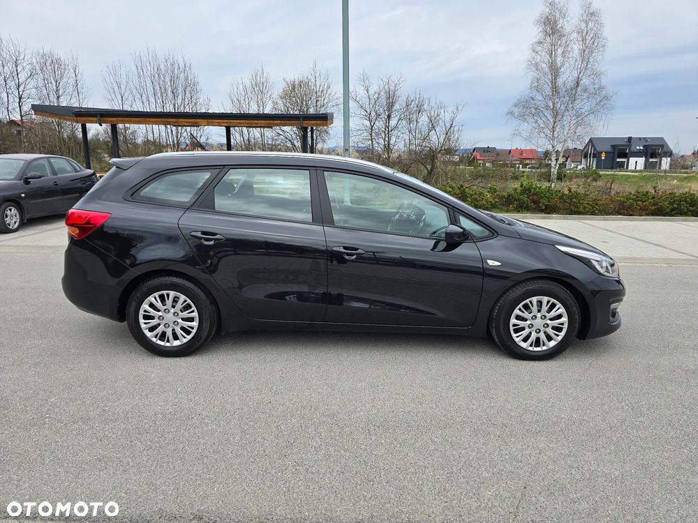 Kia Ceed 1.4 CRDi 90 Vision - 26