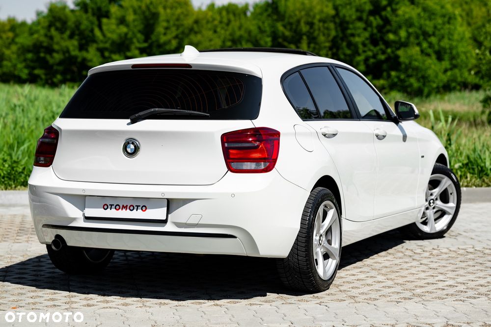 BMW Seria 1 118d Sport Line - 12