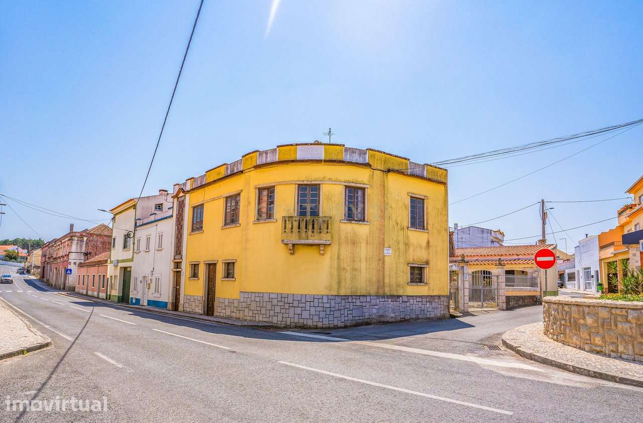 Moradia no Centro das Gaeiras. Uma casa única. - Grande imagem: 2/57