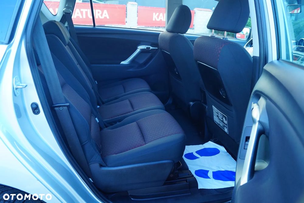 Toyota Verso 1.6 Sol EU5 - 15