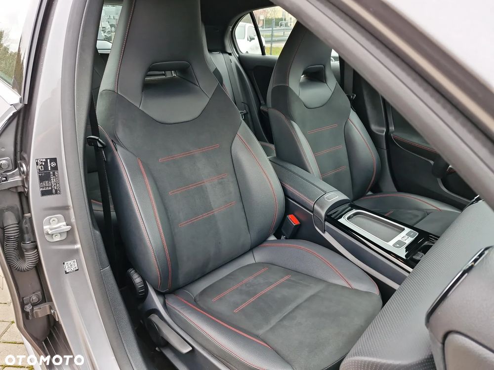 Mercedes-Benz Klasa A 200 AMG Line 7G-DCT - 18