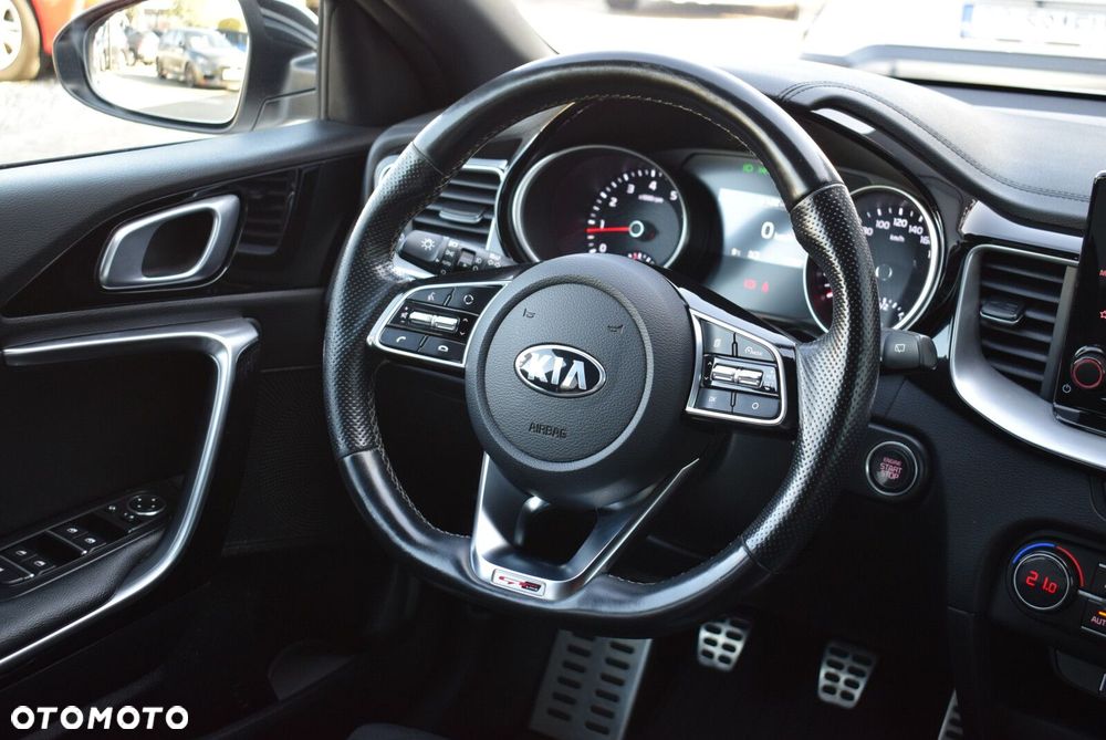 Kia ProCeed 1.5 T-GDI GT Line - 19
