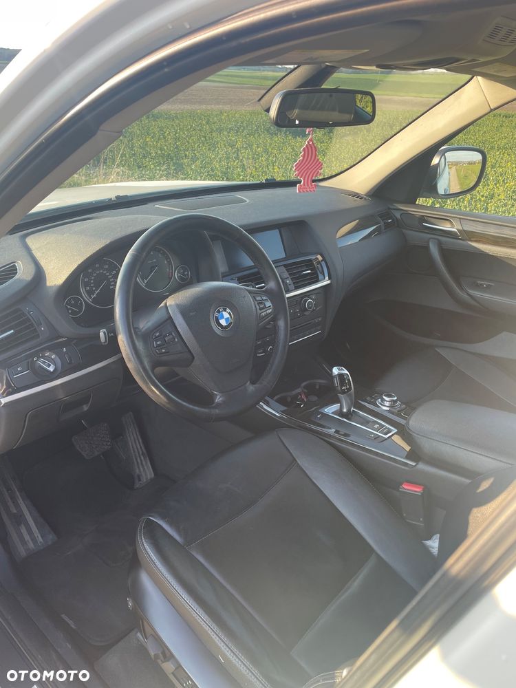 BMW X3 xDrive28i - 8