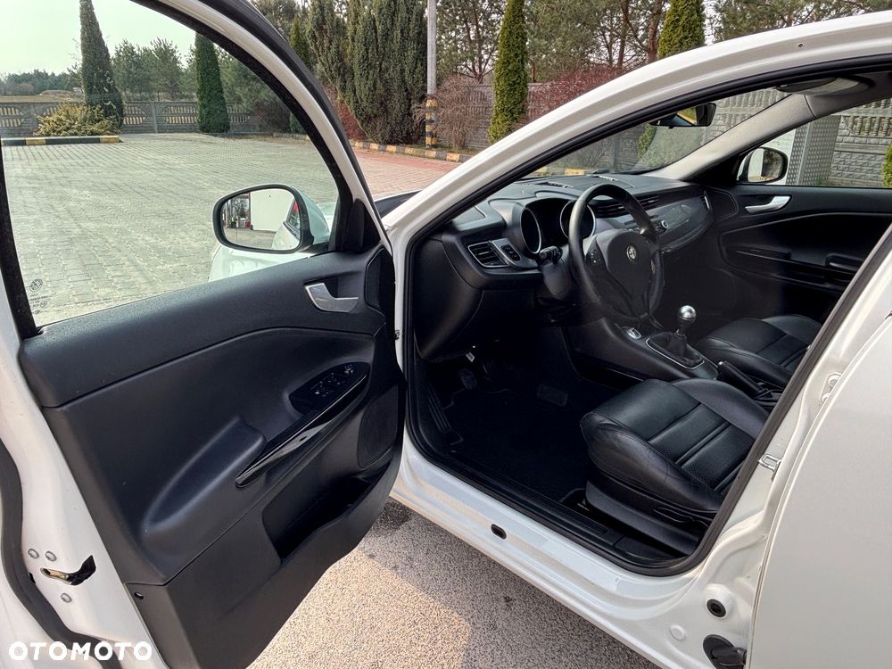 Alfa Romeo Giulietta - 16