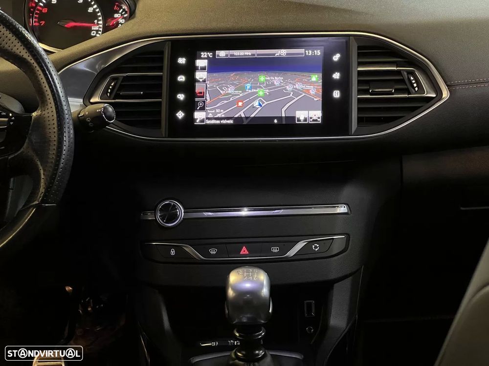 Peugeot 308 1.2 PureTech GT Line - 17