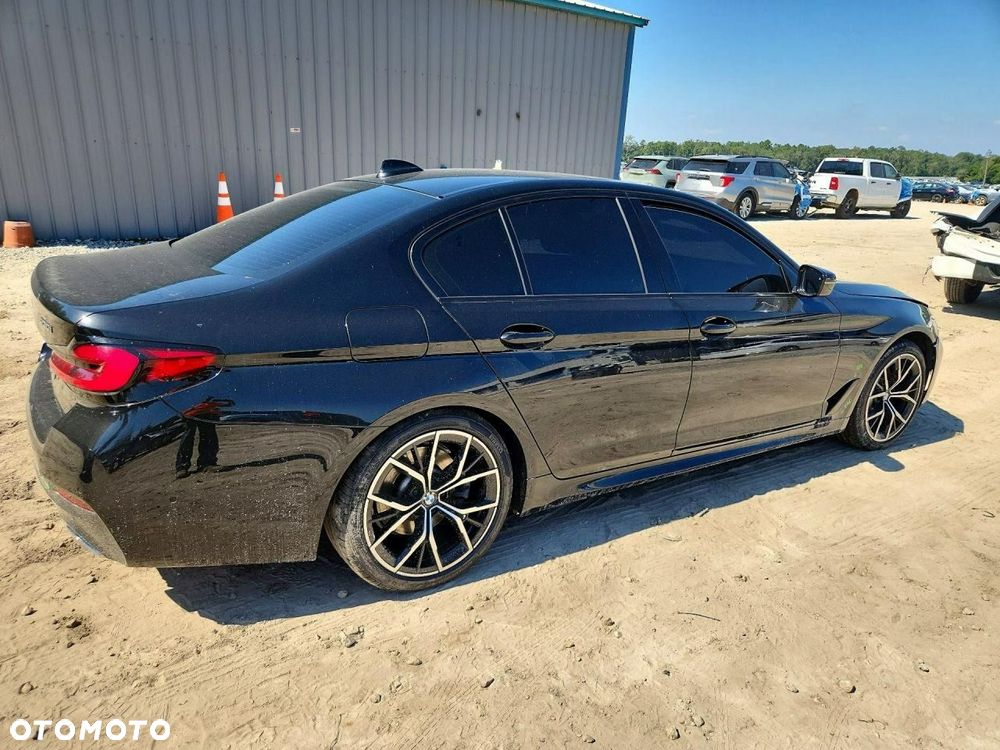 BMW Seria 5 2023 photo 4