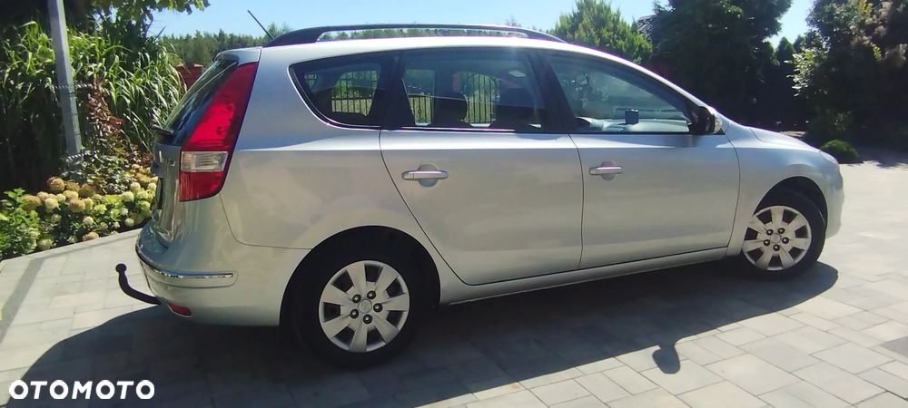 Hyundai i30 i30cw 1.6 Edition Plus - 4
